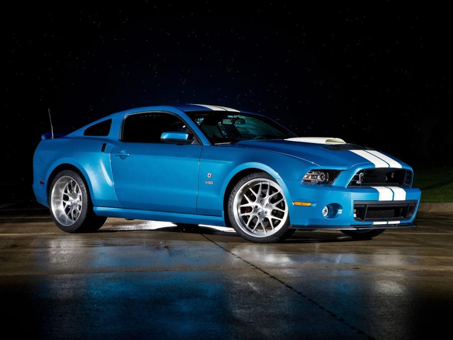  Shelby GT500 Cobra 2012 года  (фото 1 из 2)